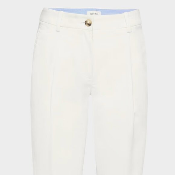 Aritzia Chino Mid-rise Carrot Pant - Picture 11 of 13